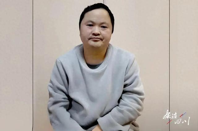 必威四川一落马副局长贪腐细节曝光：向商人索要50万好处费；在哪里工作妻子的火锅店(图1)